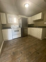 10104-10108 108 St in Fort St John, BC - Building Photo
