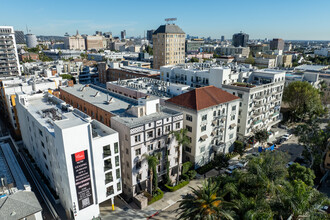 Cherokee Apts... Spacious Apartments in th... in Los Angeles, CA - Building Photo - Building Photo