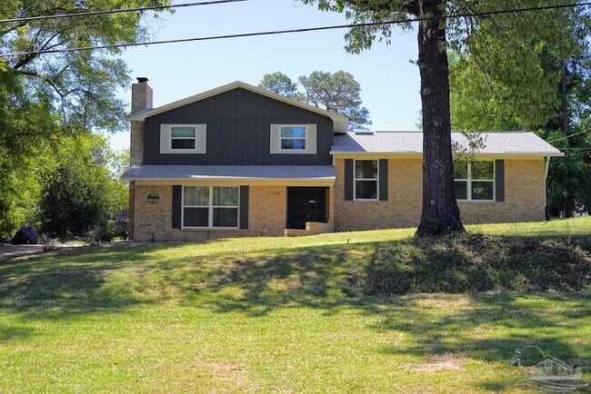 property at 2309 Greenbrier Blvd