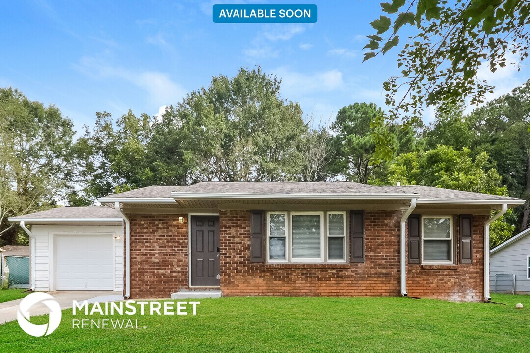 1534 Flicker Rd in Jonesboro, GA - Building Photo