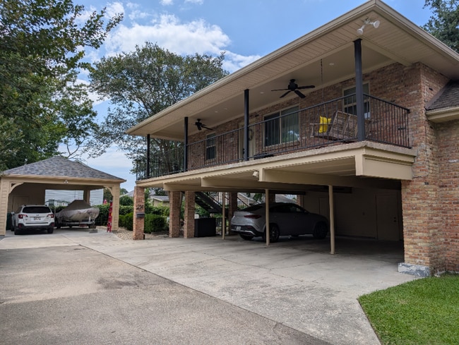 214-216 Phosphor Ave