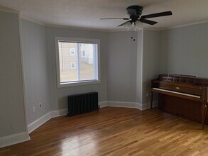 400 Snell St, Unit 1 in Fall River, MA - Building Photo - Building Photo