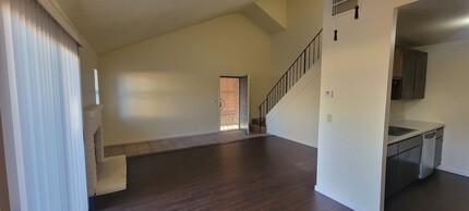 4811 McCloud Dr in Sacramento, CA - Building Photo - Building Photo