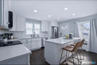 457 Summit St in Bridgeport, CT - Building Photo - Building Photo