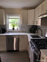 53 Coolidge Ave in Edison, NJ - Building Photo