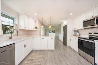 27525 Michigan St in Bonita Springs, FL - Building Photo - Building Photo