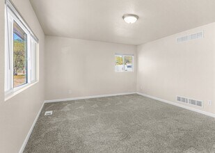 2428 Atlanta Ave in Pueblo, CO - Building Photo - Building Photo