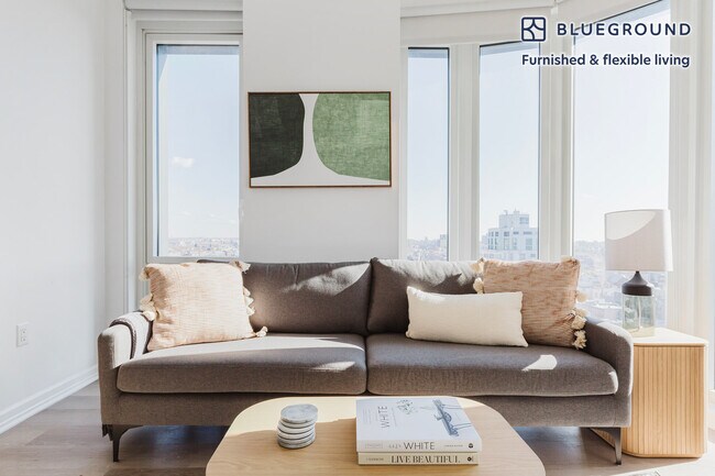 275 S 5th St, Unit SI FL15-ID1695 in Brooklyn, NY - Building Photo - Building Photo