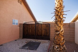 11482 E Vía Montana in Yuma, AZ - Building Photo - Building Photo
