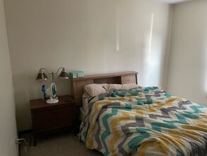 2326 Golf Rd in Eau Claire, WI - Foto de edificio - Building Photo