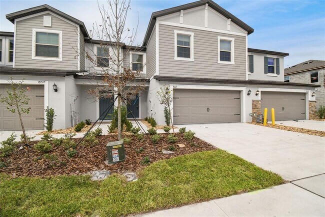 8221 Cor Pne Wy in New Port Richey, FL - Building Photo - Building Photo