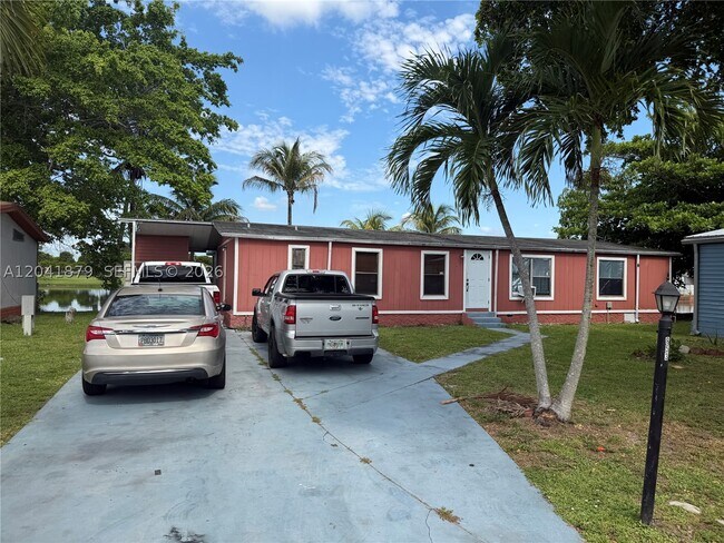 20606 NW 55th Ct
