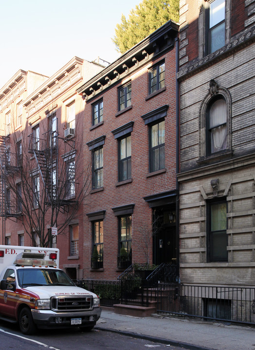 Conversion To Sfr Or Two-family in New York, NY - Building Photo