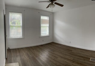 5135 Carnegie St in Pittsburgh, PA - Foto de edificio - Building Photo