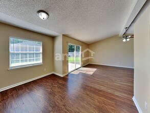 2949 Biloxi Trl in Middleburg, FL - Building Photo - Building Photo