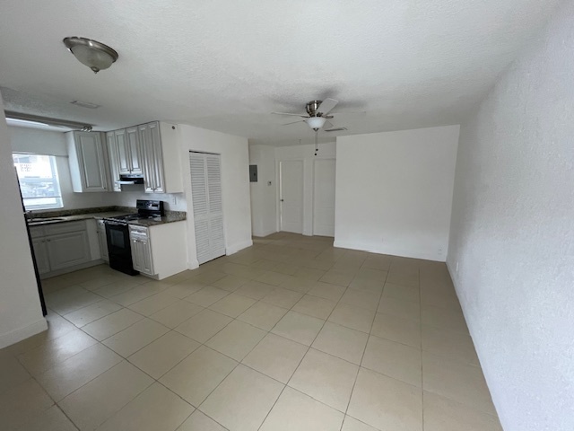 304 SE 9th Ave in Pompano Beach, FL - Building Photo - Building Photo