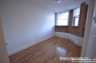 1308 Commonwealth Ave, Unit A in Boston, MA - Building Photo - Building Photo