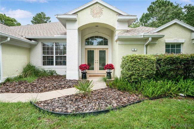 property at 5 Primula Ct W