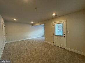 6828 Winterhill Ln in Glen Burnie, MD - Building Photo - Building Photo