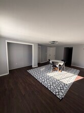 169 Fifty Acre Rd S, Unit 1 in Smithtown, NY - Foto de edificio - Building Photo