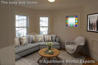 40 Calvin St, Unit #2 in Somerville, MA - Building Photo - Building Photo