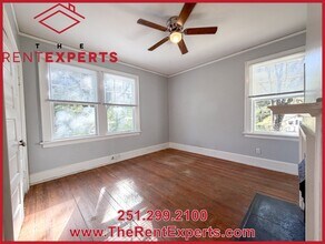 206 5th St in Chickasaw, AL - Building Photo - Building Photo