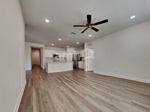 11649 Hillside Dr in Jacksonville, FL - Building Photo - Building Photo