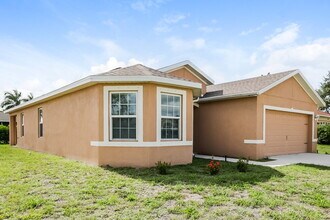 1301 SW 9th Ct in Cape Coral, FL - Building Photo - Building Photo