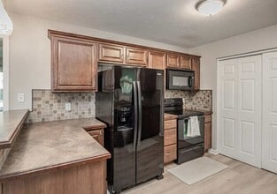 4213 Hunters Trce in Evansville, IN - Building Photo - Building Photo