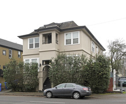 2114 E Burnside St Apartments