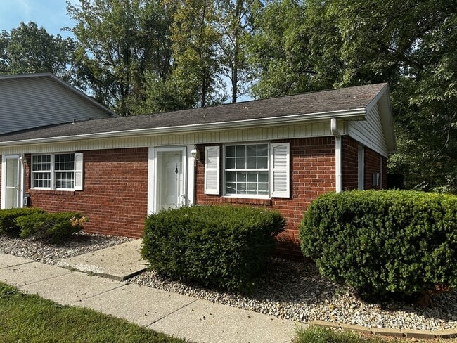 205 Long St in North Vernon, IN - Building Photo - Building Photo