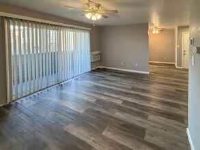 4116 Loveridge Road in Pittsburg, CA - Building Photo - Interior Photo