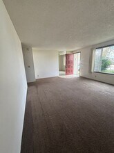 5781 Camellia St in Springfield, OR - Building Photo - Building Photo