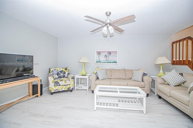 1410 14th Terrace in Palm Beach Gardens, FL - Building Photo - Building Photo