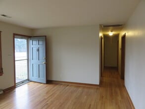 6729 Cold Harbor Rd in Mechanicsville, VA - Foto de edificio - Building Photo