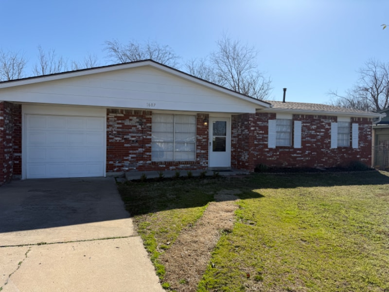 1607 S 127th E Ave in Tulsa, OK - Building Photo