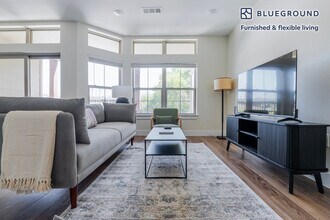 1501 W Howard Ln in Austin, TX - Building Photo - Building Photo