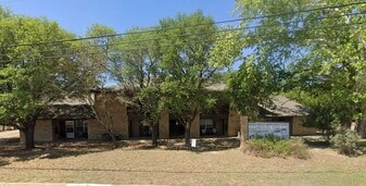 515 Roy St in Kerrville, TX - Building Photo