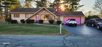 28 Burt St in Acushnet, MA - Building Photo