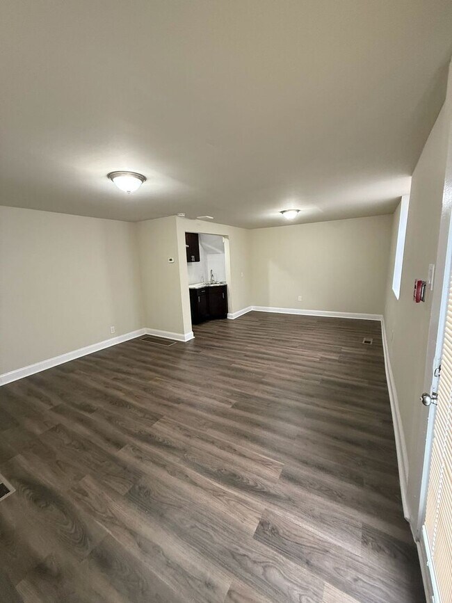 9415 Bustleton Ave in Philadelphia, PA - Building Photo - Building Photo