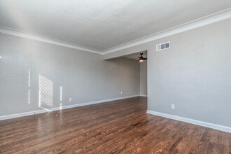 6061 Potomac St, Unit 6061 Potomac in St. Louis, MO - Foto de edificio - Building Photo