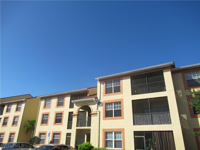 7965 Preserve Cir in Naples, FL - Building Photo - Building Photo