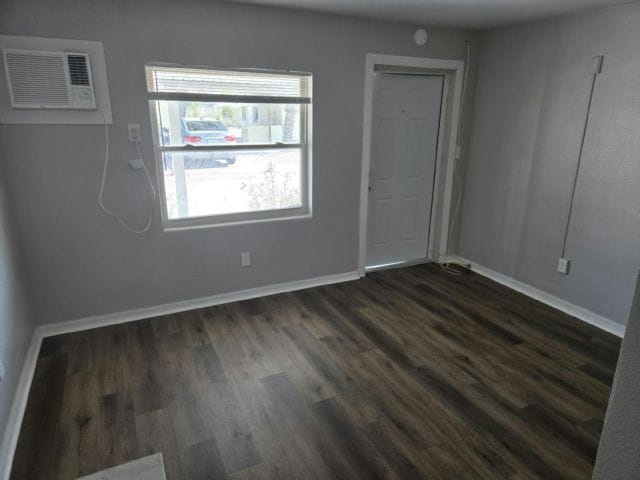 12840 Seminole Blvd in Largo, FL - Foto de edificio - Building Photo