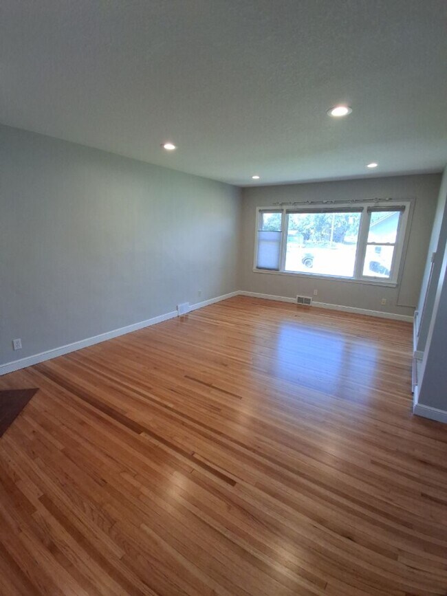 5557 146th St N in Hugo, MN - Building Photo - Building Photo