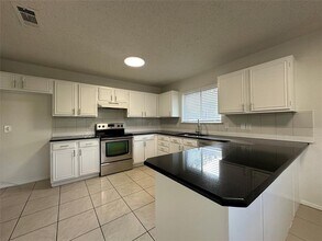 306 Towne House Ln in Richardson, TX - Building Photo - Building Photo