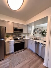 1048 Fords Pointe Cir in Savannah, GA - Building Photo - Building Photo