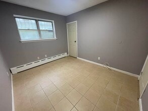 306 65th St in West New York, NJ - Building Photo - Building Photo