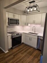 4754 W 101st St in Oak Lawn, IL - Building Photo - Building Photo