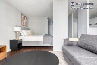 445 E Ohio St, Unit SI FL35-ID448 in Chicago, IL - Building Photo - Building Photo