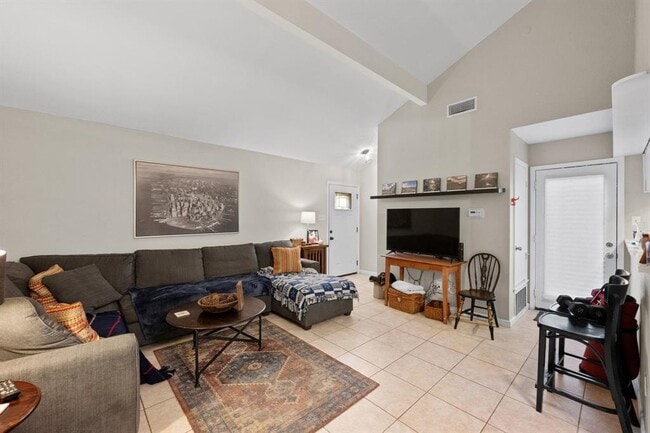 12817 Hymeadow Dr in Austin, TX - Building Photo - Building Photo